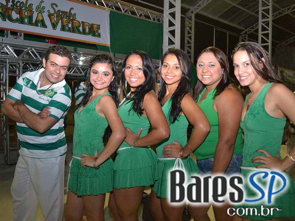 Mr Catra se apresentou no ensaio da Mancha Verde para o Carnaval 2013 Mr Catra se apresentou no ensaio da Mancha Verde para o Carnaval 2013